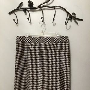 Houndstooth skirt